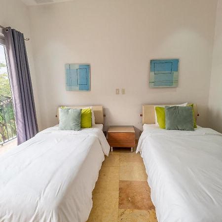 Ocean Terrace, Beachfront- A505 Хако Экстерьер фото