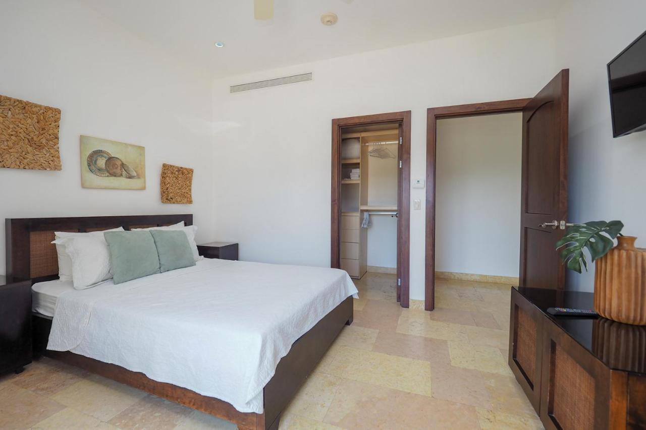 Ocean Terrace, Beachfront- A505 Хако Экстерьер фото
