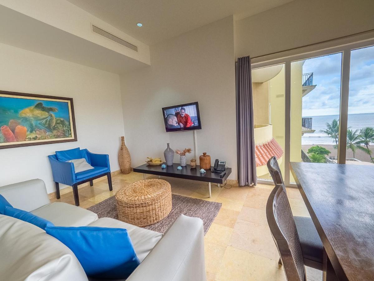 Ocean Terrace, Beachfront- A505 Хако Экстерьер фото