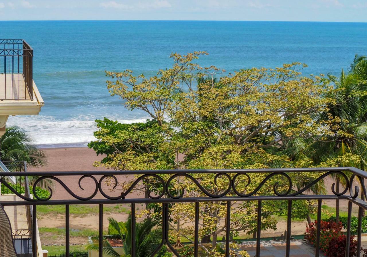 Ocean Terrace, Beachfront- A505 Хако Экстерьер фото